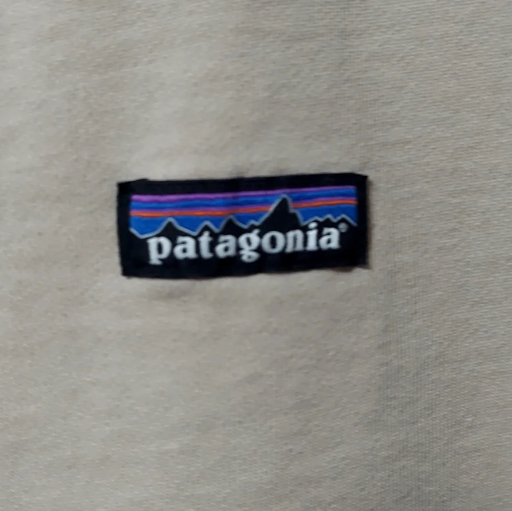 Patagonia Men's Beige Crewneck Sweater Oar Tan Size XS